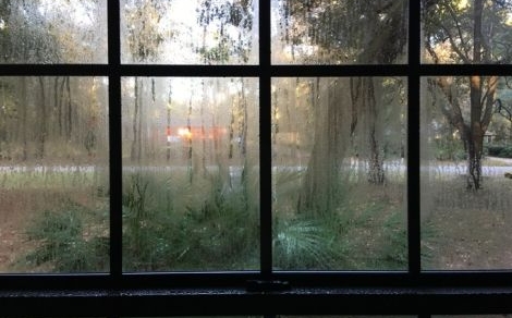 Condensation à l’origine de l’humidité sur un plafond 