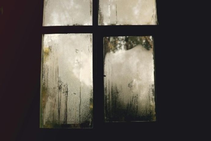 De l’humidité dans la maison à cause de la condensation sur la fenêtre