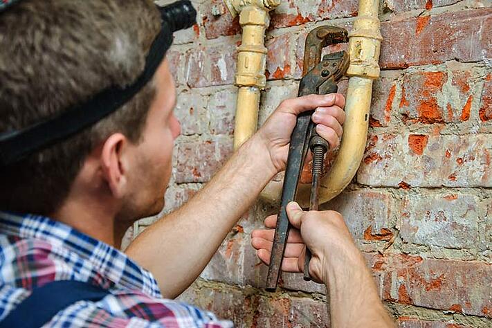 Tutoriel : comment protéger du gel les tuyaux extérieurs ?