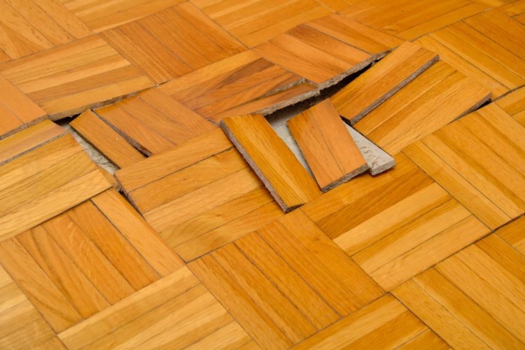 Vochtige houten vloer